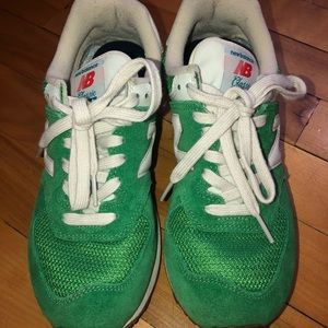 574 new balance, MENS size 6 (8 womens)